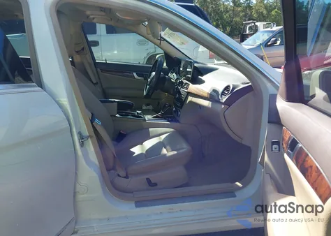 2012 Mercedes-Benz C 250 Sport from USA, damaged, VIN WDDGF4HB9CR217644